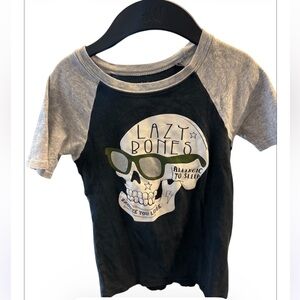 Carter's Black and Gray Skull Graphic Tee